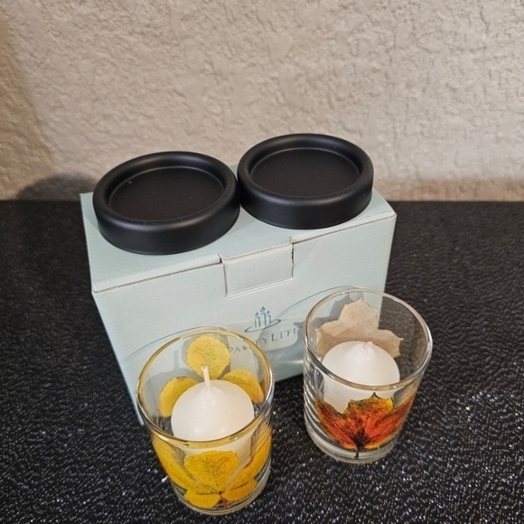 Partylite Fall Leaves Votive Holder Pair P9416 Autumn Maple Leaf Glass - Picture 4 of 6